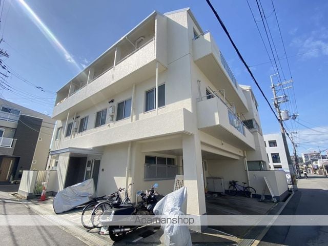 川端マンションの外観写真