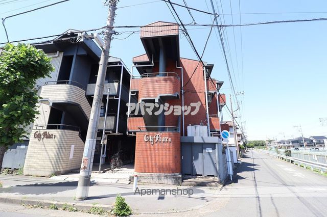 シティパレス脚折IIIの外観写真