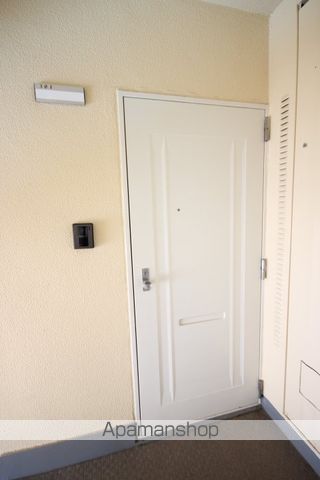 山根マンションの内装写真