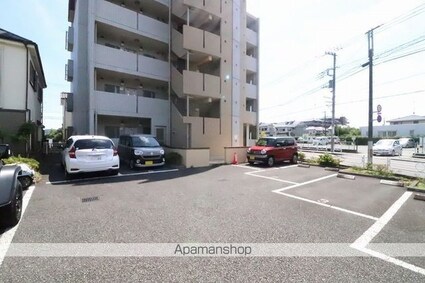 ＥＭＩＮＥＮＴＥ神明[1K/30m2]の駐車場