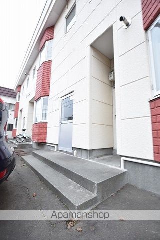 ルミエール・Eの玄関写真