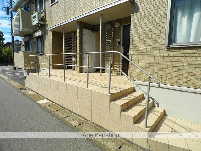 吉野ハイツ III棟の玄関写真