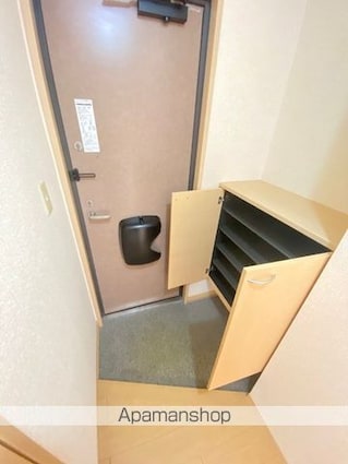 サニーライフ　Ｂ棟[2DK/48.8m2]の玄関