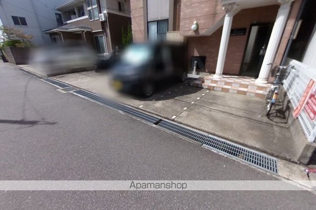 メゾン・シャトンの玄関写真