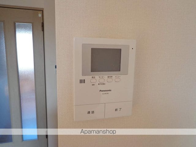 ウエスト島立の内装写真