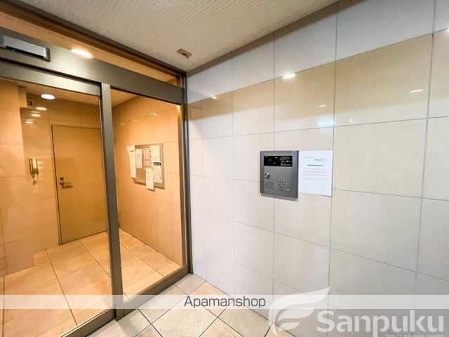 エミネンス泉町の玄関写真