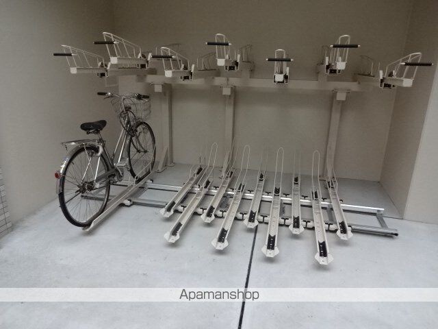 東京都立川市曙町２丁目[1K/27.22m2]の共用部3