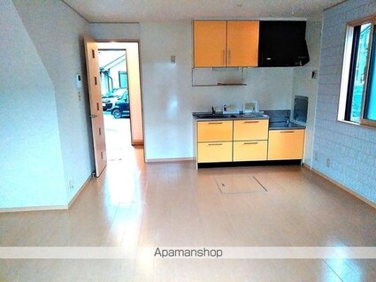 タウンハウス　セリージュ　Ａ・Ｂ・Ｃ・Ｄ[2LDK/65.6m2]のリビング・居間