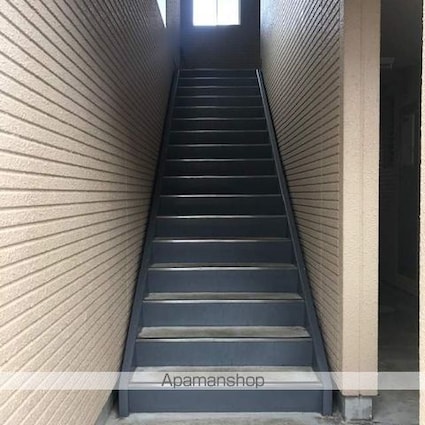 グレイオーク[2DK/48m2]の共用部