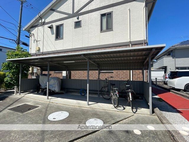 リビングタウン明ケ島 Aの内装写真