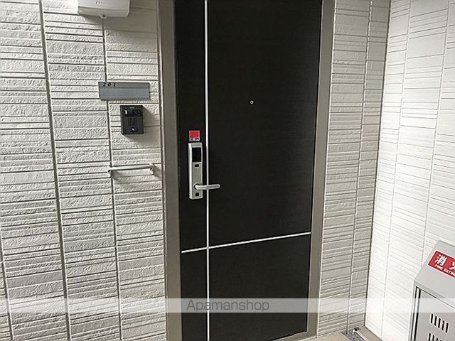 クレアシオンコート Bの玄関写真
