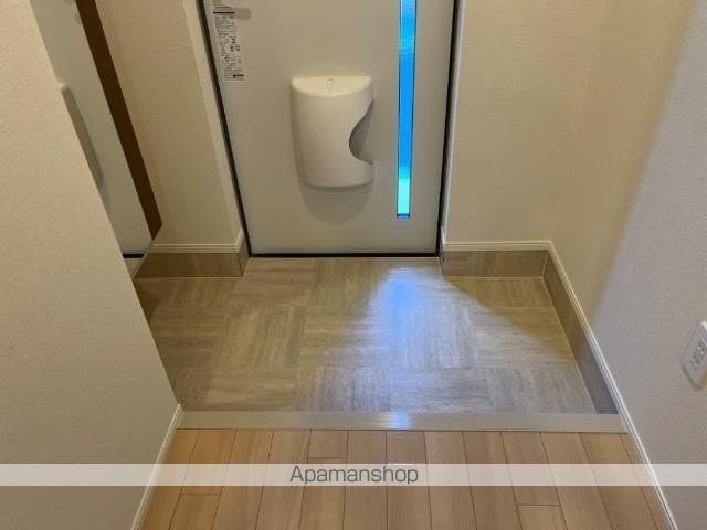 スリーファーストの内装写真
