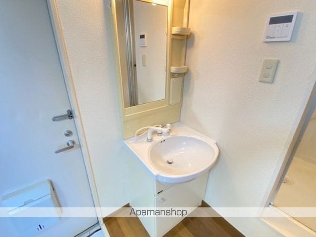 ファーストインキャニオンハウス Iの内装写真