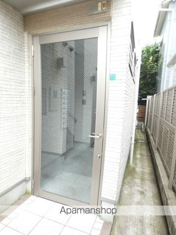 HR西三国の玄関写真