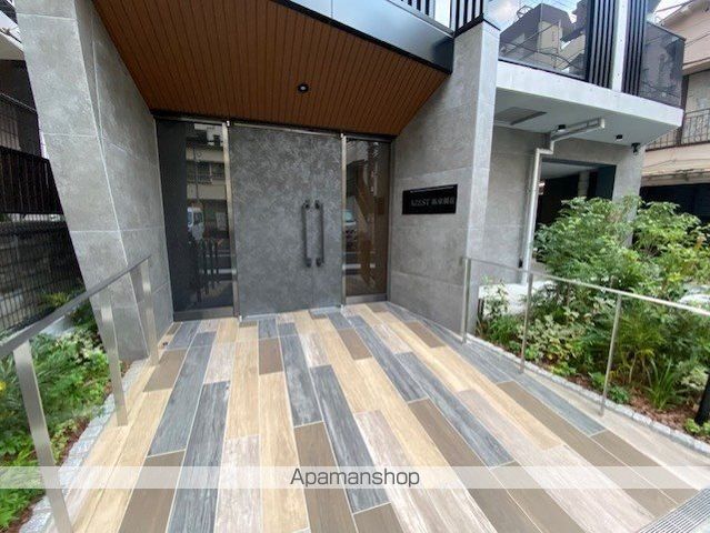AZEST阪東橋IIの玄関写真