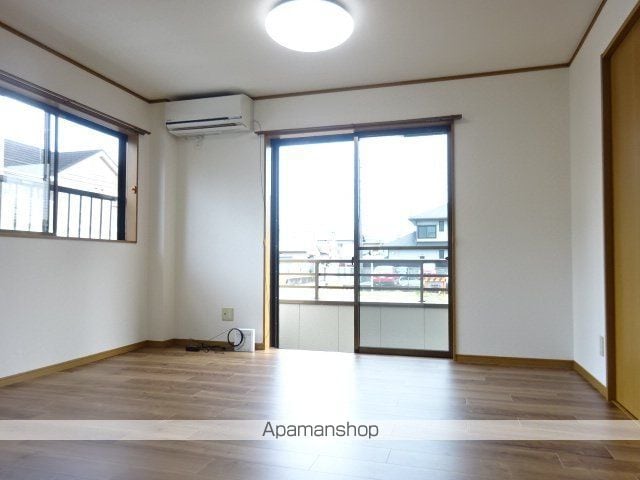 アールハウスIIの内装写真