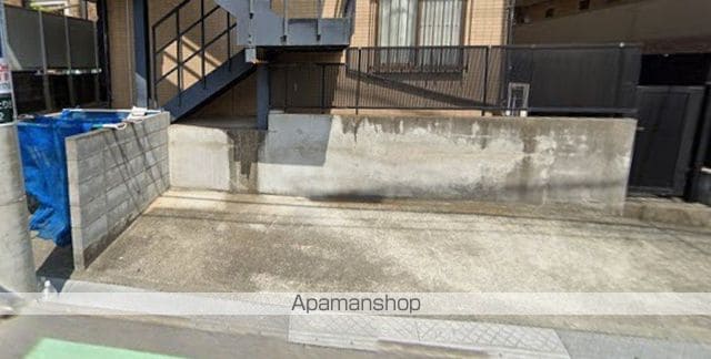 アン・コンフォールのその他写真