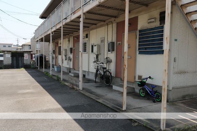 パークハイツ橋本の玄関写真