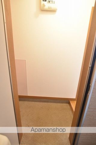 HOUSE MOEの内装写真