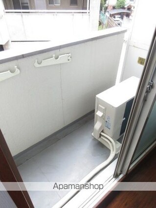 メゾン・ド・ポリピエ[1R/13.75m2]のバルコニー