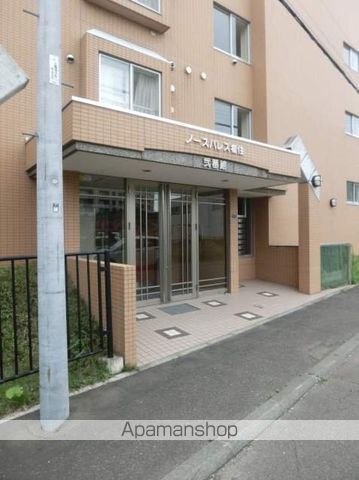 ノースパレス福住弐番館の玄関写真