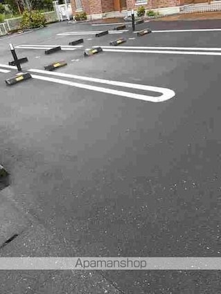 プラシード・アロッジオ[2DK/44.34m2]の駐車場1