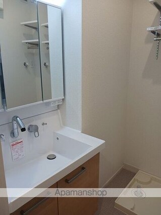 ロカリブレス千歳烏山[1LDK/44.32m2]の洗面所