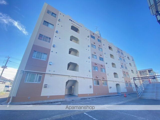吉岡グリーンハイツの外観写真