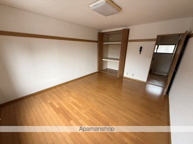 レジデンス中山IVの内装写真