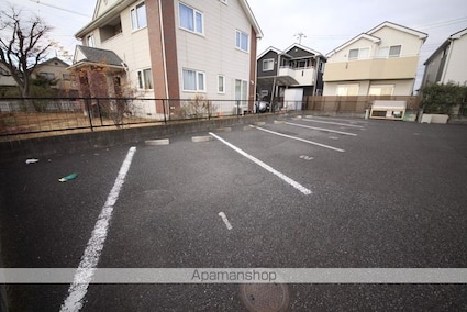 浅川木舎[1K/28.6m2]の駐車場