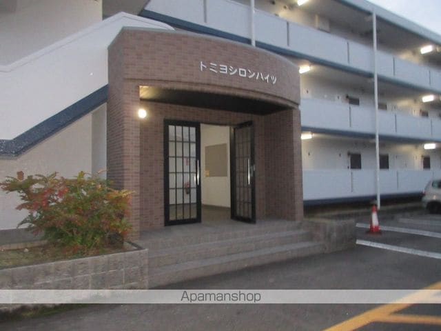 トミヨシロンハイツの玄関写真