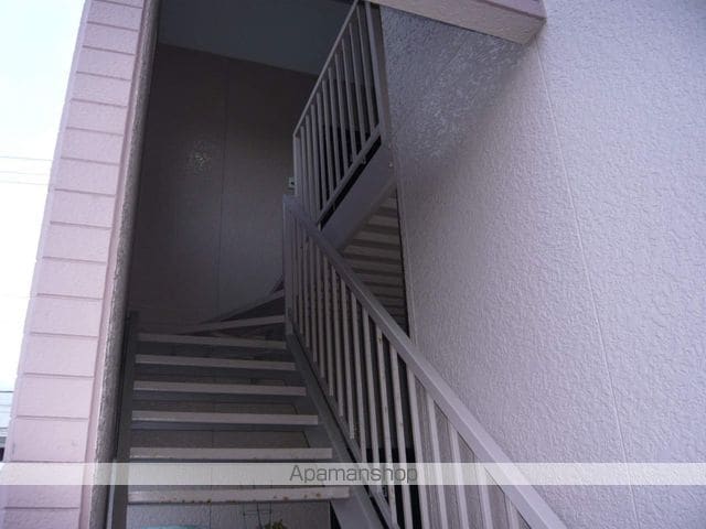ダイヤパレスの玄関写真