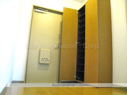 滋賀県大津市大萱７丁目[2DK/45.36m2]の玄関