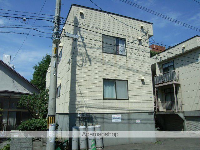 クレセントハウスA棟の外観写真