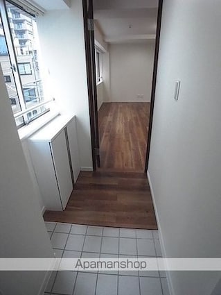 ＹＤビルディング[3LDK/70m2]の玄関2