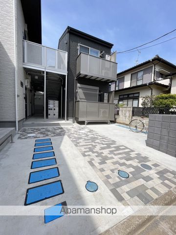 ラミアアルテ西大宮の玄関写真