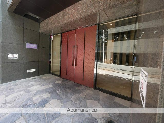 S−RESIDENCE HOMMACHI MARKSの玄関写真