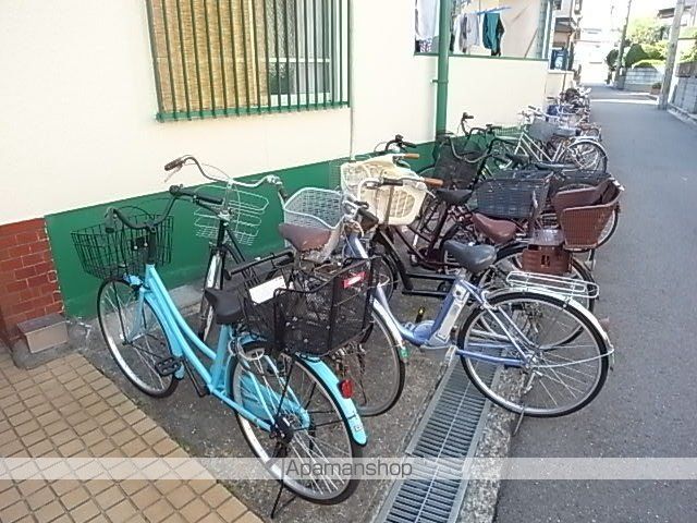 向川原土井マンションの外観写真