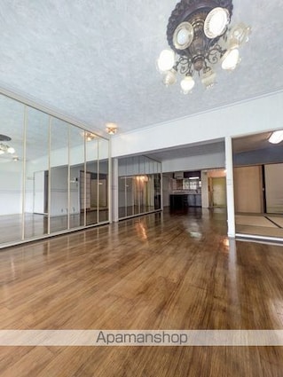 クローバーハイツ森小路２号棟[1LDK/64m2]の内装8