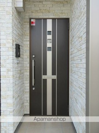 ソラーナ[1R/40.16m2]のエントランス1