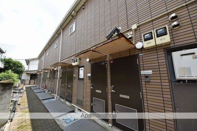 レオパレスTAURUSの玄関写真