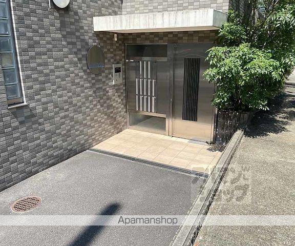 fiprodeの玄関写真