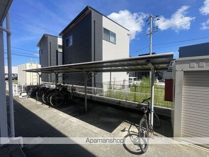レオパレスフローラル[1K/23.18m2]の共用部1