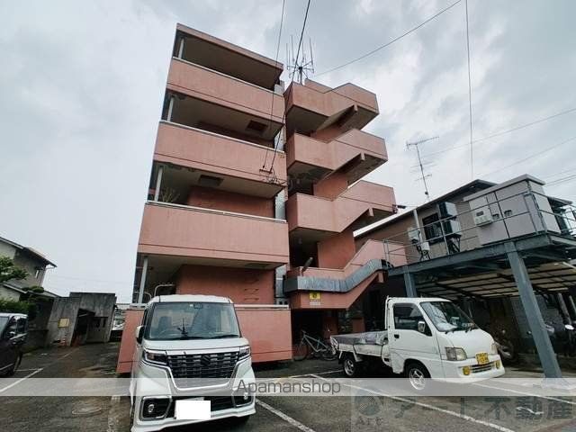清香マンションの外観写真