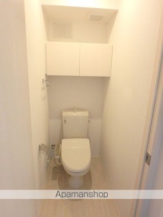 Ｒａｆｆｉｎｅ　Ｂｉｗａ[2LDK/65.46m2]のトイレ