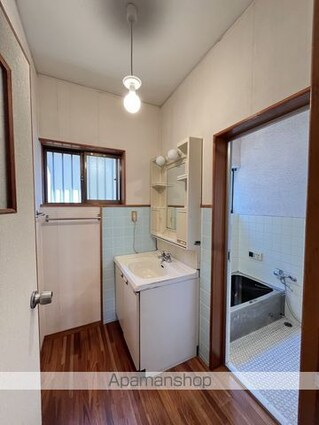 手平５丁目（２－１４）一戸建[3DK/63.73m2]の洗面所
