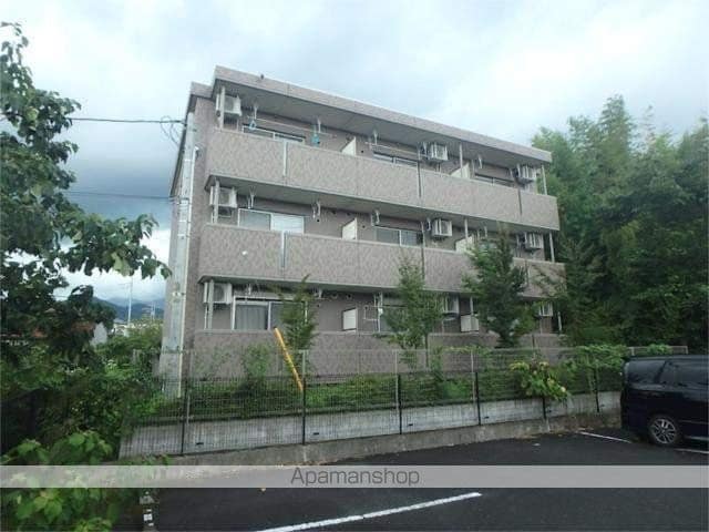 小田急電鉄小田原線 渋沢駅 徒歩20分 3階建 築16年の外観写真