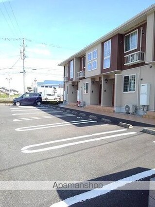 カーサ　フィオーレ[2LDK/52.83m2]の駐車場