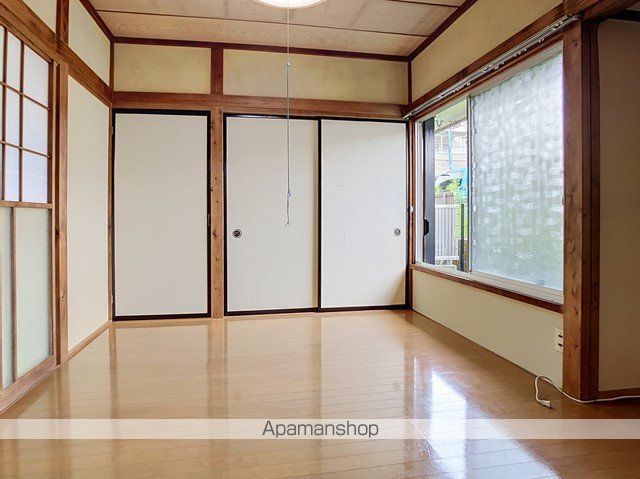 田中町借家の内装写真