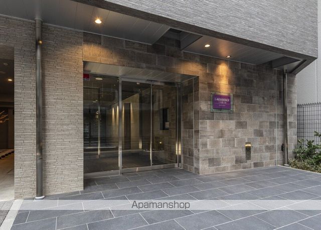 SーRESIDENCE三田慶大前の玄関写真